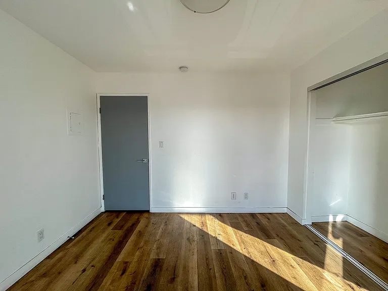 110 S Eucalyptus Ave — Photo 19