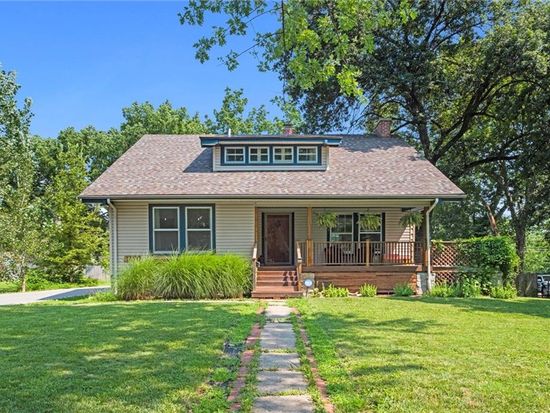 1410 E 79th St, Kansas City, MO 64131