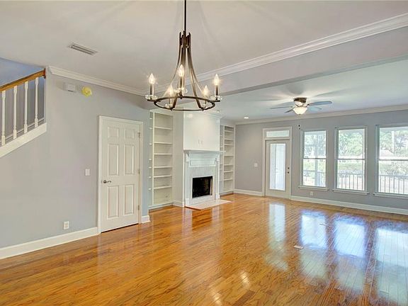 4th image of 1304 Plantation Point Dr