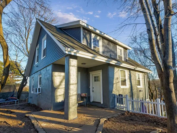 8 Fulton Ave, Saugus, MA 01906