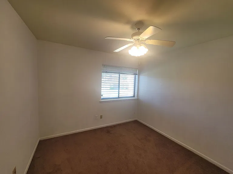7523 Beaudelaire Cir — Photo 13