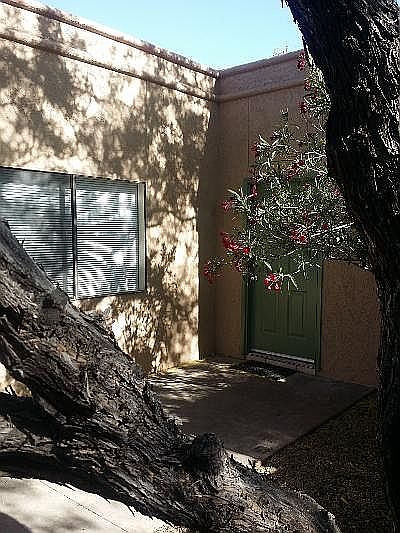 1st image of 2526 E Elm St