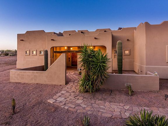 4432-E-Greasewood-Street-2