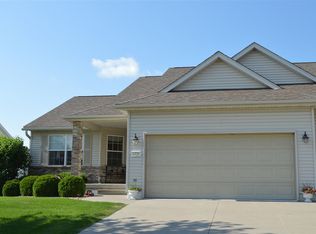 6326 Quail Ridge Dr SW, Cedar Rapids, IA 52404