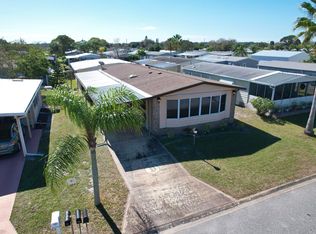 435 Royal Tern Dr, Barefoot Bay, FL 32976
