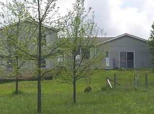 1199 Naylor Rd, Dixon, IL 61021