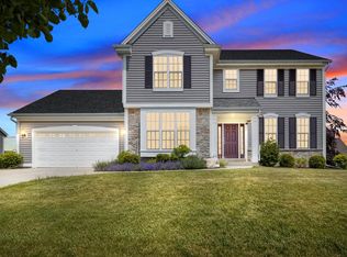 610 Westlawn Ave, Mukwonago, WI 53149