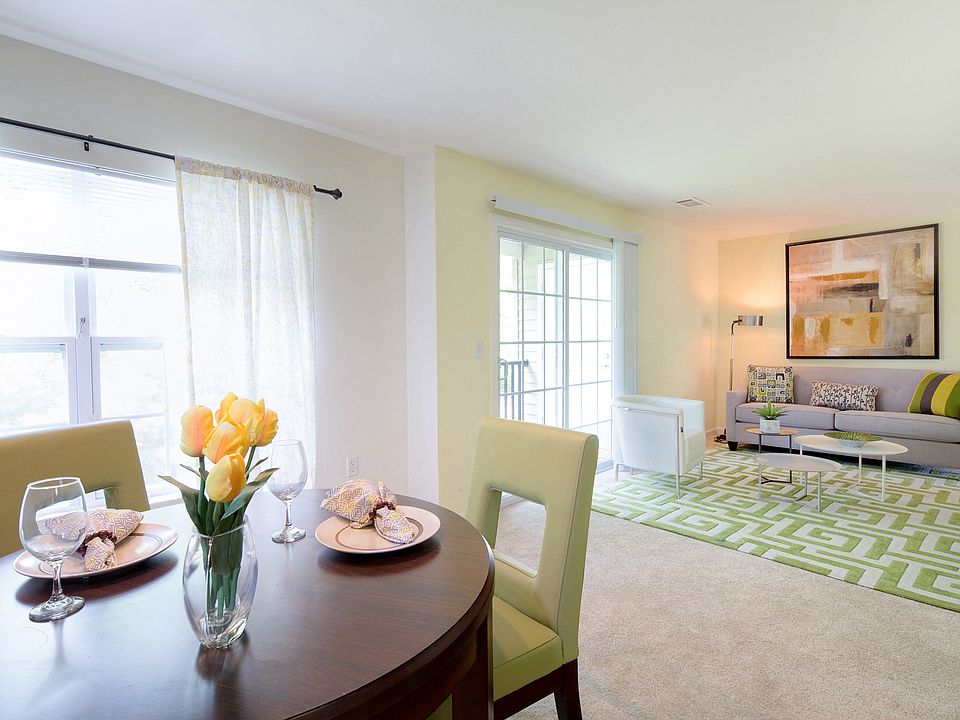 Huntington Townhomes 100 Avalon Dr Shelton CT Zillow