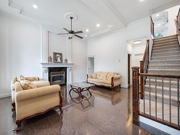 4th image of 6477 143rd St