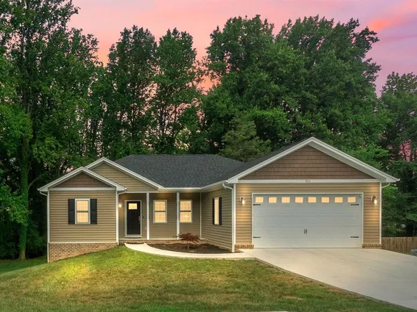 300 Westridge Cir, Lynchburg, VA 24502