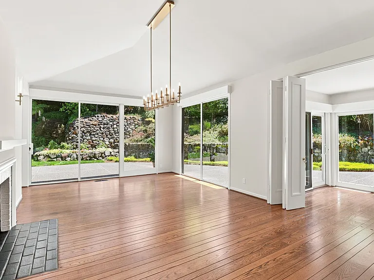 820 Eucalyptus Ave — Photo 42