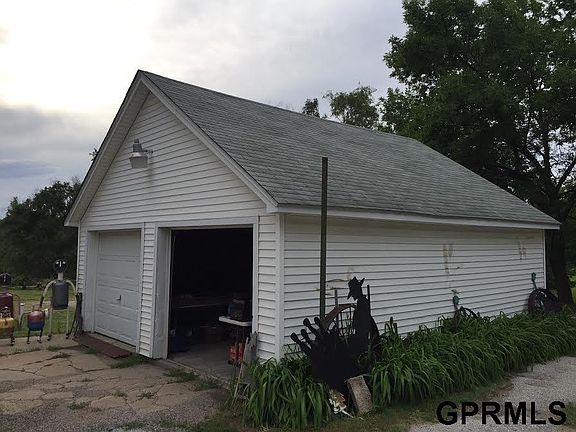 4th image of 7826 S 32nd St