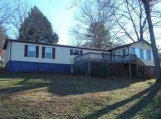 1596 Kaseys Lakeview Dr, Moneta, VA 24121