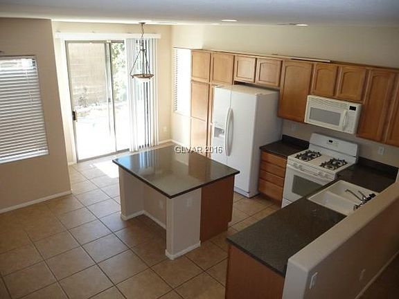 5th image of 8253 Apple Spice St