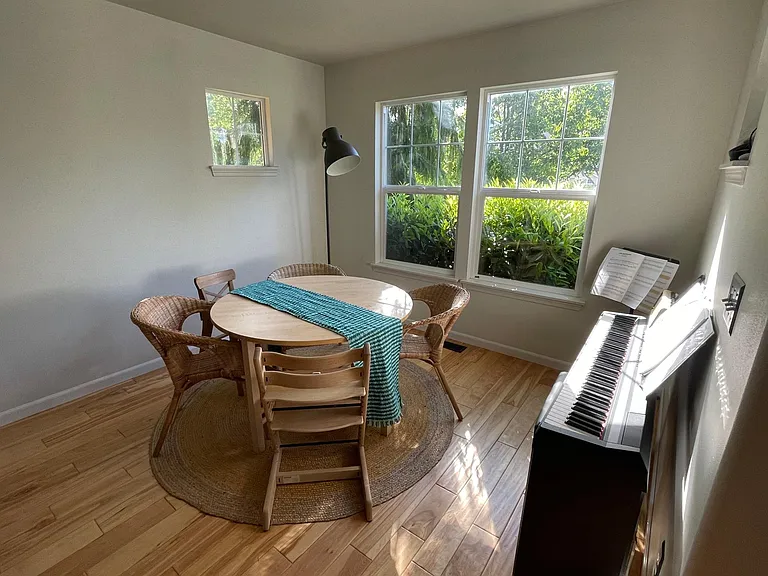 7220 Silent Creek Ave SE — Photo 4