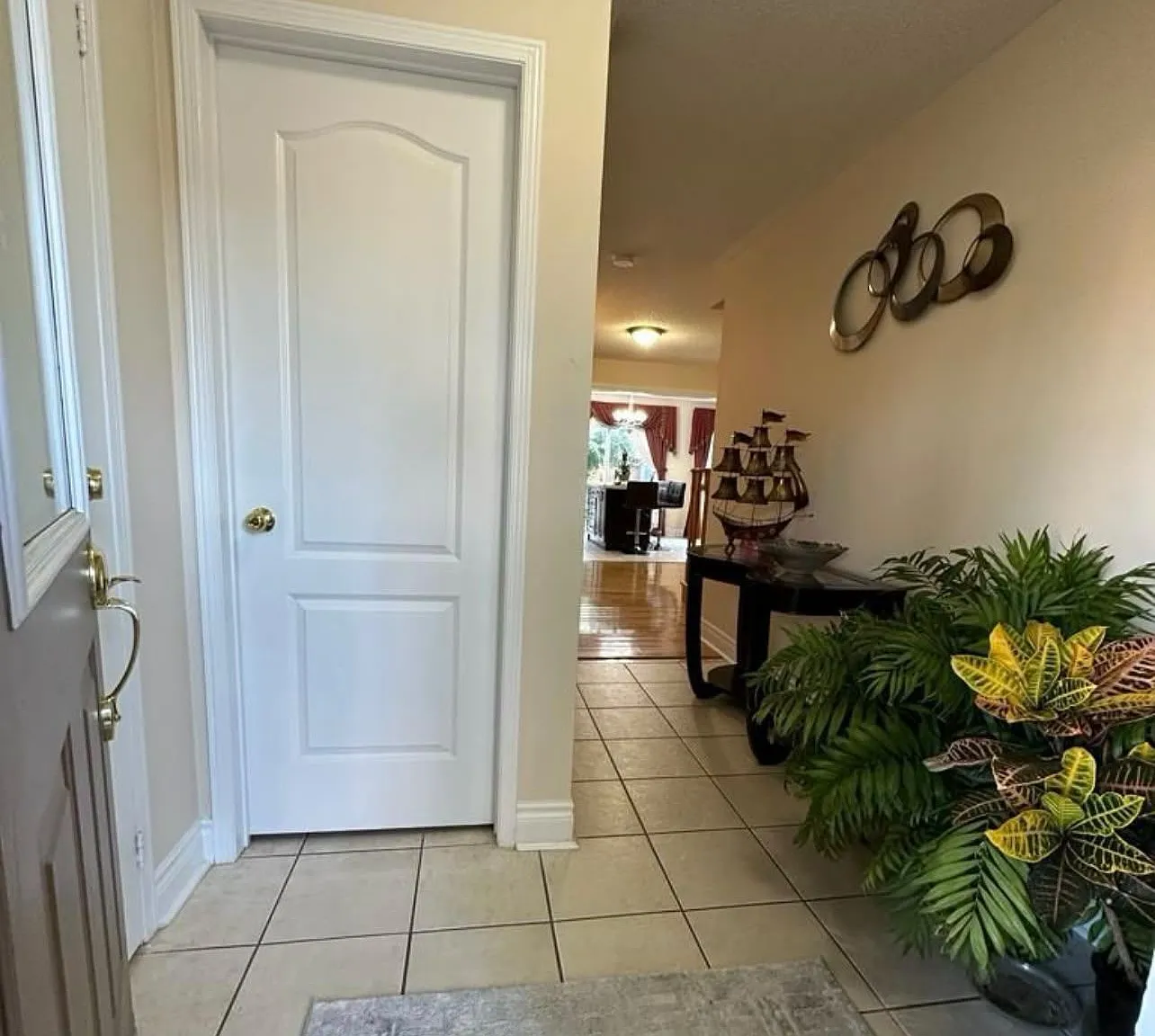 4 bed, $3,200 — Photo 3