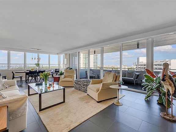 4th image of 11 Island Ave APT 1712