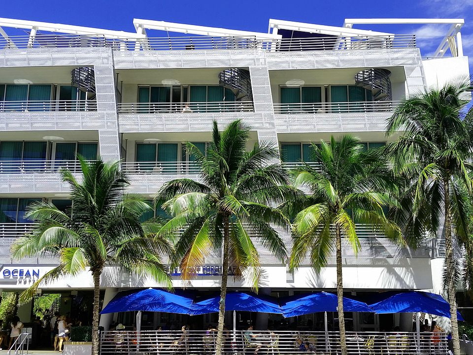 Z Ocean Hotel Condo