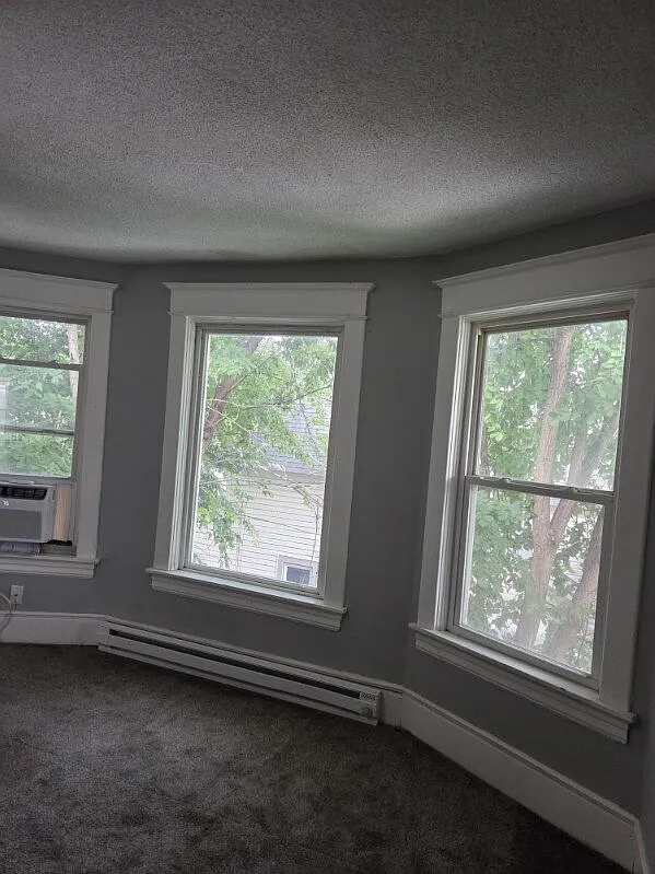 4 bed, 1.0 bath, $2,220 — Photo 4