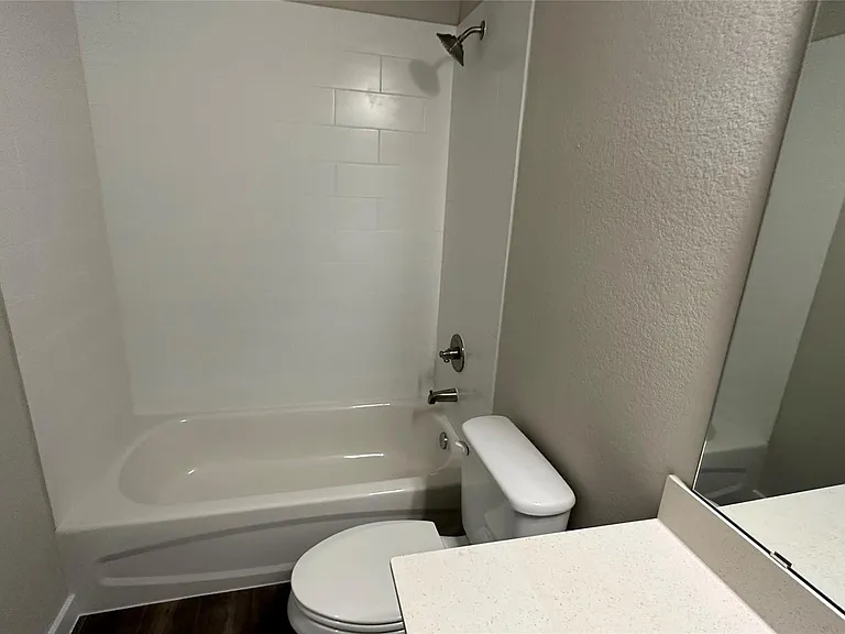 9804 Grosbeak Ln — Photo 7
