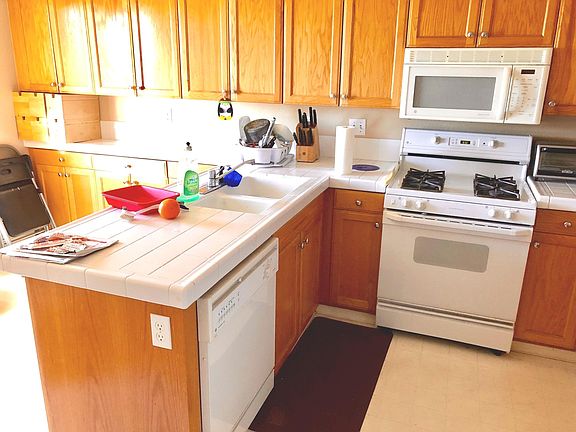 3rd image of 15772 Midwood Dr
