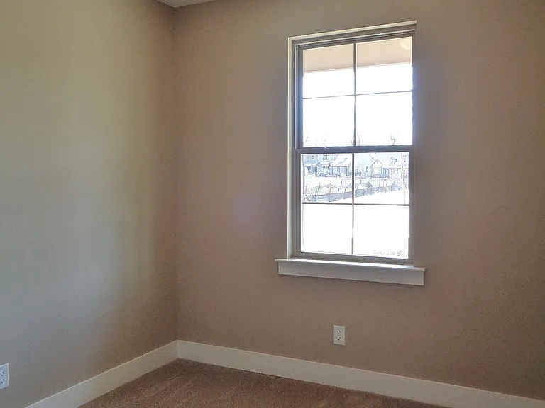 602 The Heights Ln — Photo 8