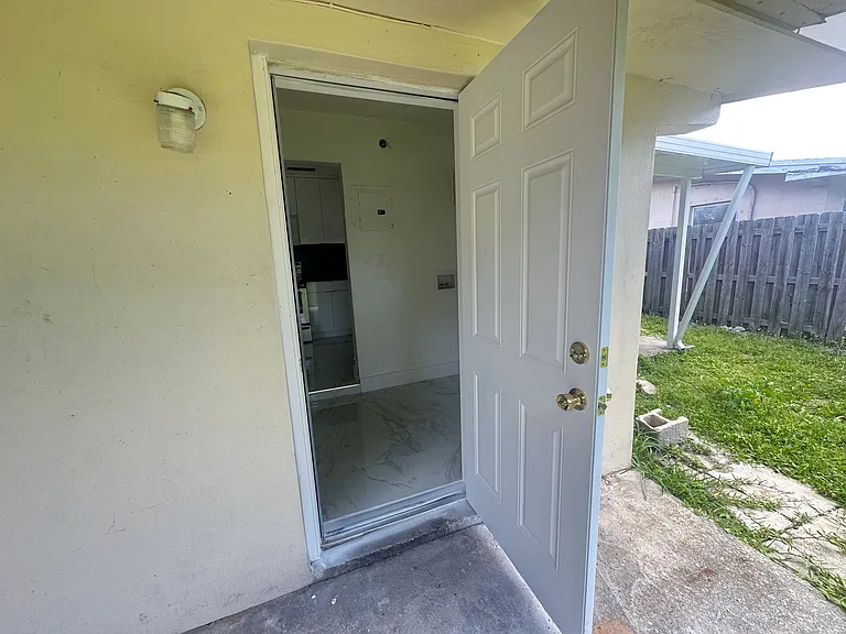 2401 Havana Dr — Photo 19
