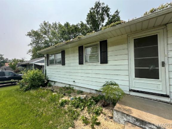2nd image of 1120 Highmont Dr
