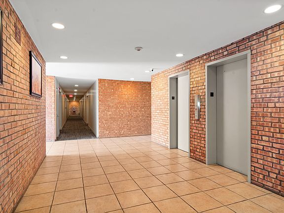 4th image of 5950 Oakwood Dr APT 4B