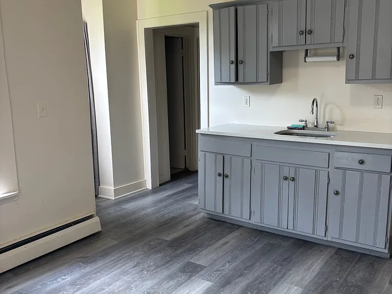 29 Burke St #1L — Photo 1