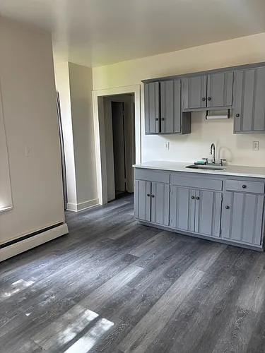 29 Burke St #1L Photo 1