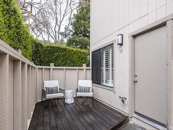 3rd image of 17 Sailmaker Court