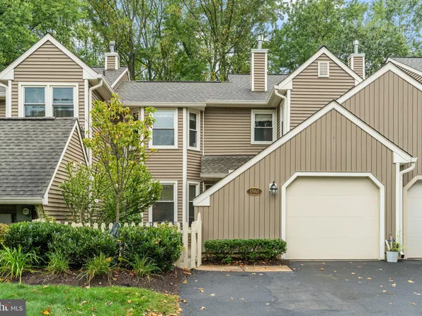 1561 Applewood Cir, Yardley, PA 19067