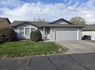 1320 Clearwater Dr, Medford, OR 97501