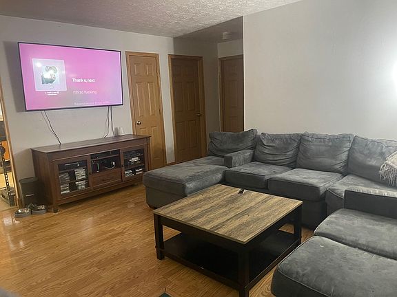 2nd image of 212 W Union St APT 1