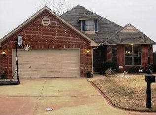 14129 Arapaho Rd, Edmond, OK 73013