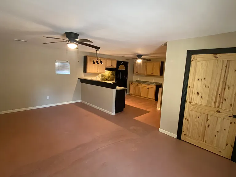 3540 N Foster Dr — Photo 2