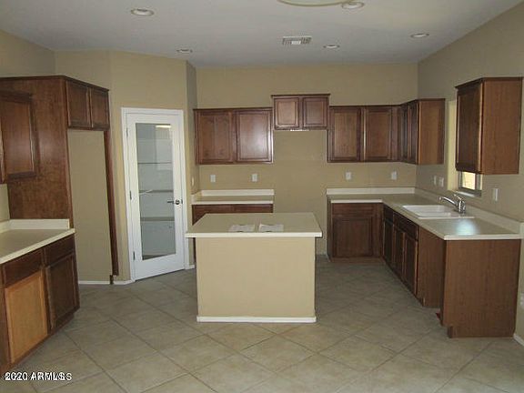 3rd image of 8909 S 58th Ln