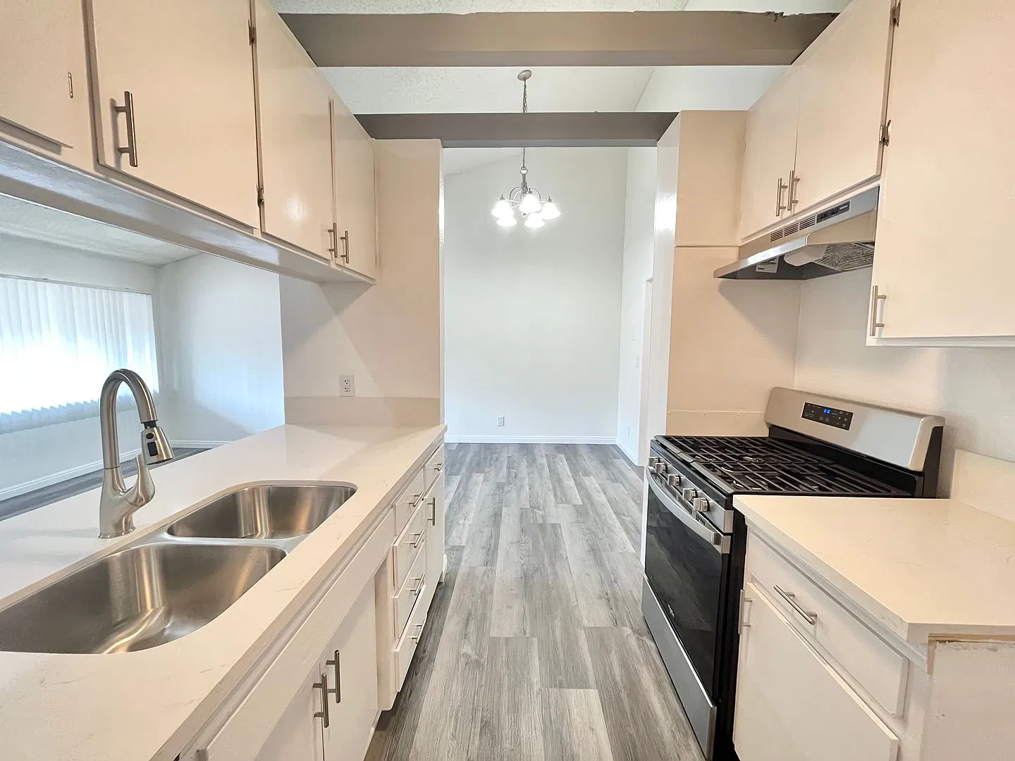 Independence Apartments — Photo 4