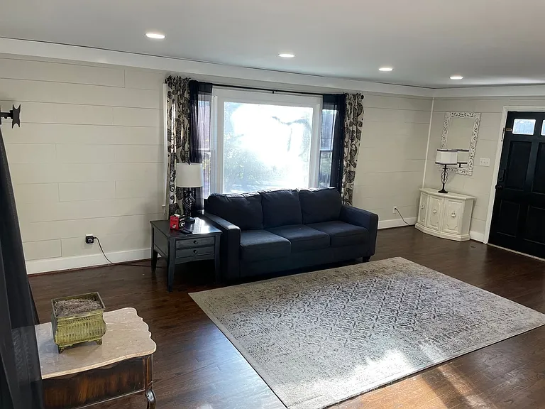 2188 S Lumpkin St — Photo 3