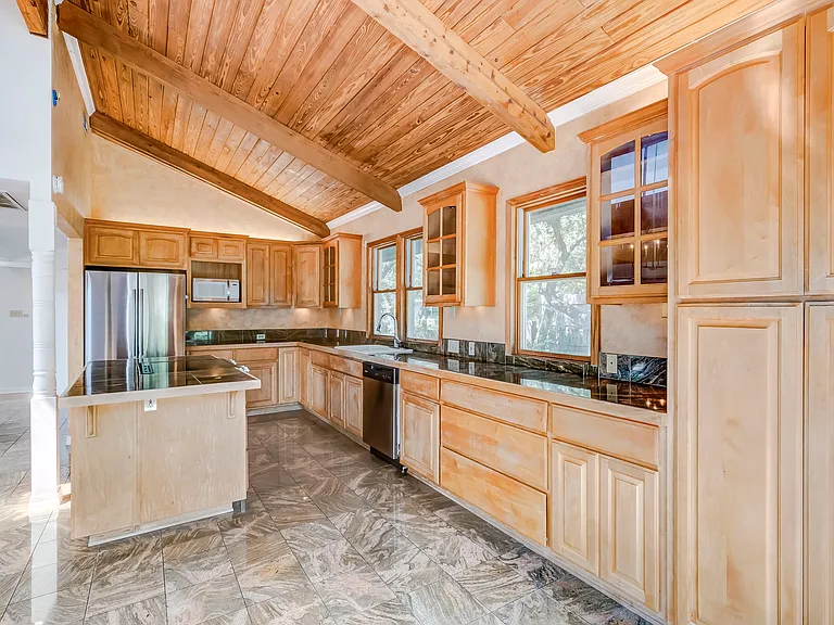208 Westhaven Dr — Photo 16