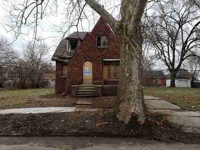 15422 Manor
