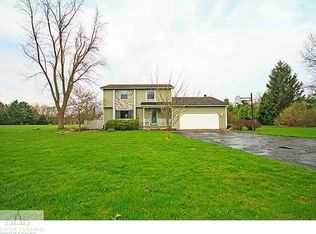 1370 E Haslett Rd, Williamston, MI 48895