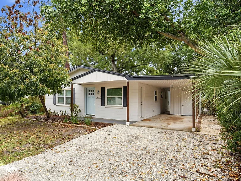 5119 Chilkoot St — Photo 3