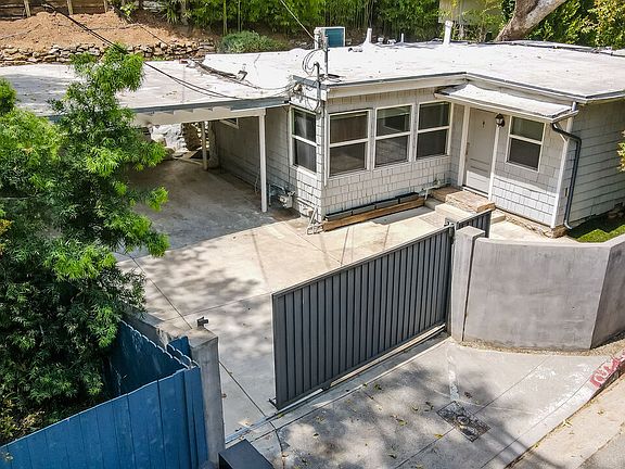 2nd image of 2147 N Beverly Glen Blvd