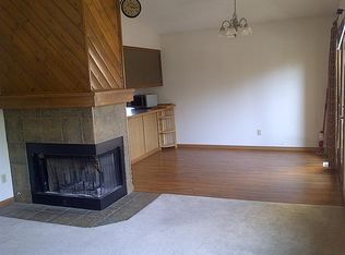 749 W 75th Ave APT 4, Anchorage, AK 99518