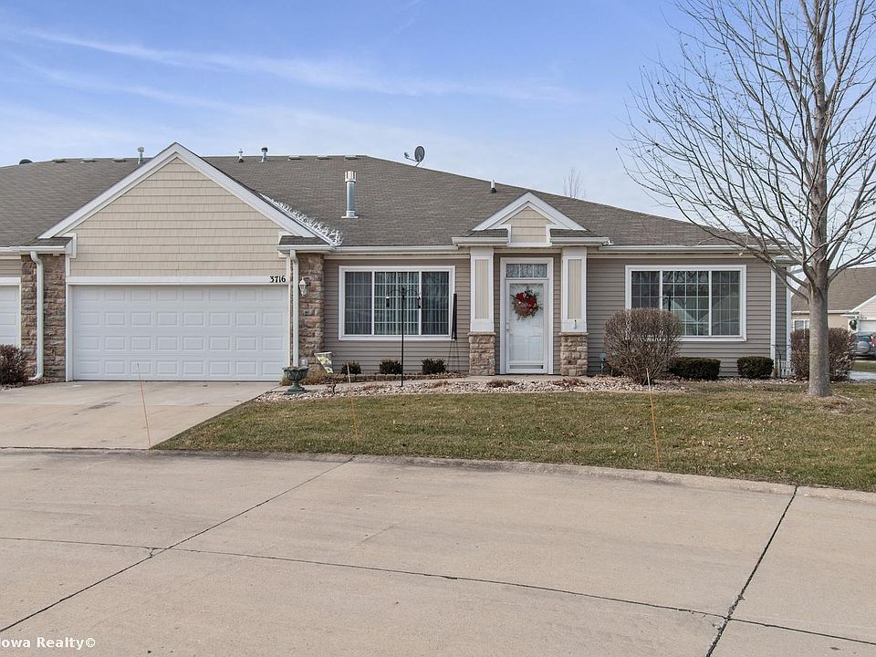 1st image of 3716 NE Cottonwood Ln