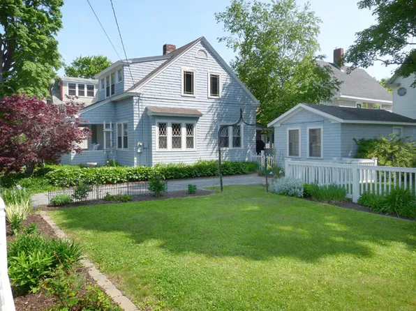 22 Roberts Avenue, Bar Harbor, ME 04609