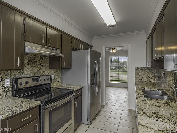 4th image of 3533 Hastings Pl