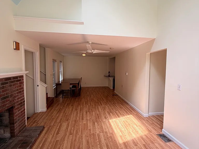 3 Old Amherst Rd #3A — Photo 2